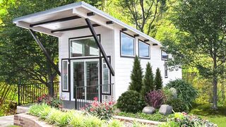 Amazing Luxurious Huntington Beach Tiny House from Pratt Homes