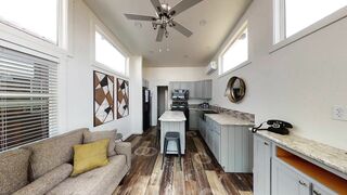 Amazing Luxurious Huntington Beach Tiny House from Pratt Homes