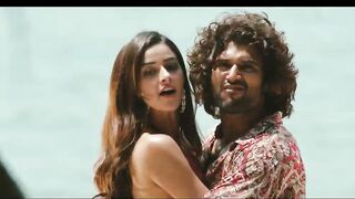 Aafat|Official Music Video | Liger |Vijay Deverakonda, Ananya Panday |Tanishk, Zahrah, Rashmi Virag