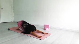 YOGA For Beginners - 2 min