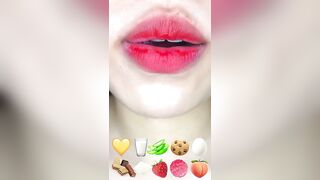 asmr ALOE VERA DRINK MILK MERINGE COOKIE TIKTOK JELLY PEACH GUMMY CHOCOLATE BALL eating sounds