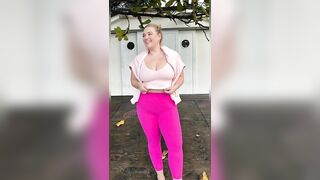 Curvy Fashion Model (Kate Wesley Biography) Plus size Model and fashion Blogger