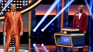 Rhys Darby vs. Jay Pharoah on Celebrity Family Feud!