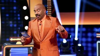 Steve Harvey boycotts Celebrity Family Feud!