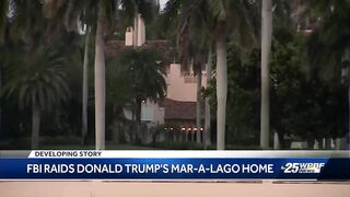 Crowds gather for second day on Palm Beach after FBI searches Donald Trump's Mar-a-Lago resort