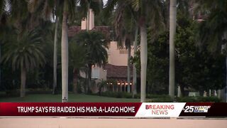 Large crowds gather on Palm Beach after FBI searches Donald Trump's Mar-A-Lago resort