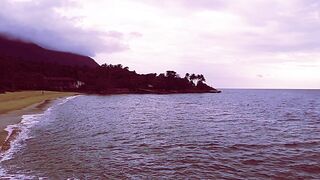 ON THE BEACH - VIEW FROM THE ROCKS - Cloudy Beach Ambience