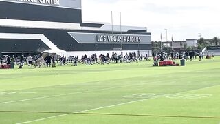 Raiders workout - stretching - Aug 11, 2022