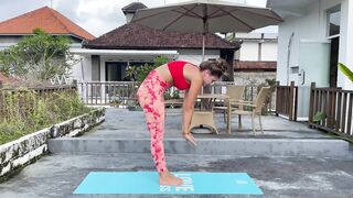 My stretch at the home | Art Yoga | Ekaterina Katislo