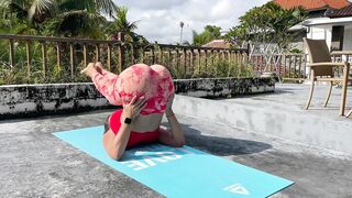 My stretch at the home | Art Yoga | Ekaterina Katislo