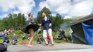 CAR TRAILER BOOGIE WOOGIE! - Sondre & Tanya