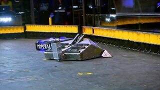 Blacksmith vs. Minotaur - BattleBots