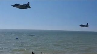 RU Su-25 Flights over Dolzhanskaya Beach