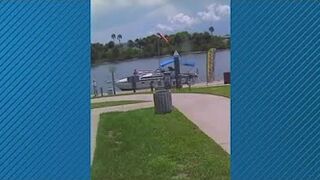 Boat explodes in Daytona Beach