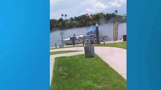 Boat explodes in Daytona Beach