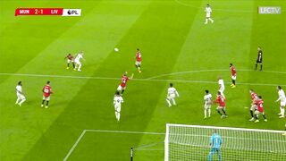 HIGHLIGHTS: Man Utd 2-1 Liverpool | Salah scores late consolation at Old Trafford