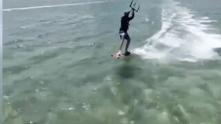 KEEP YOUR DOWNWIND ZONE CLEAR !!! Beginner's Classics _ Kitesurf Crash Compilation