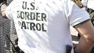 Border Patrol agents face off with suspected smugglers on California beach