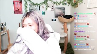 Miyoung Instantly Regrets Flexing On Stream