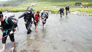 Crossing The Ashtaar Stream On The Bodpathri Lakes Trek In Kashmir | Indiahikes