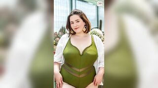 Sarah Biography | Curvy models plus size | Fashion Blogger | Social Media Influencer | Career & More