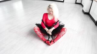 Yoga Art and Stretching — Splits Flow