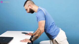 Work Stretching With Maroun | تمارين مريحة للمكتب مع مارون