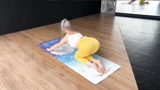 Workout gymnastics/Yoga/Spirituality yoga/Stretching Legs/Тренировки/Гимнастика/Йога/Растяжка шпагат