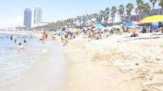 Barcelona Beach Walk / Spain 2022