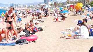 Barcelona Beach Walk / Spain 2022