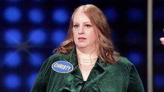 Natasha Leggero vs. Lauren Ash on Celebrity Family Feud!