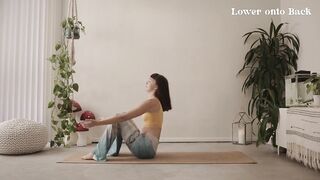 3 minute yoga flow "roads" - little luna