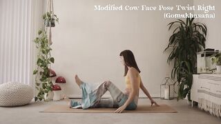 3 minute yoga flow "roads" - little luna