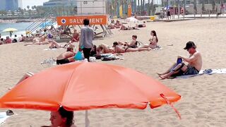 Barcelona beach walk / beach Sant Sebastia / walking Spain best beaches