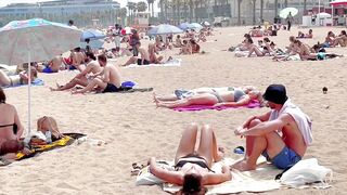 Barcelona beach walk / beach Sant Sebastia / walking Spain best beaches