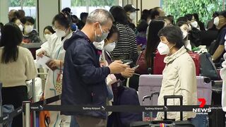 Travel plans thrown into chaos at Sydney Airport | 7NEWS