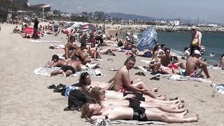 Beach Barceloneta????????Barcelona beach walk