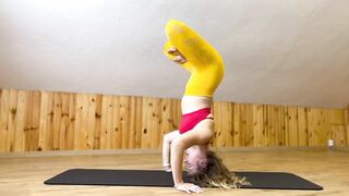 Exercises headstand with lotus | Stretching and Gymnastics training | Contortion | Fitness |