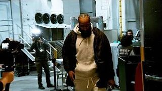 James Harden Arrives for 1st Game With Philly ????