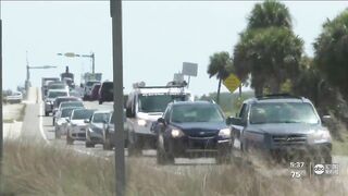 Manatee Co. leaders fighting for Holmes Beach to reopen closed street parking spots