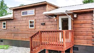 Amazing Cozy Park Model Cabin by  Green River Log Cabins