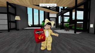 “When your mommy leaves you with your daddy” | Brookhaven Meme (Roblox)