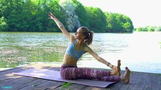 Yoga For Complete Beginner( Outdoor Stretching for Women)(2022)