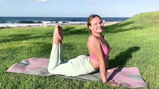 Yoga stretch | Gymnastics and Contortion tutorial | Stretching Training. Middle Splits