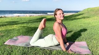 Yoga stretch | Gymnastics and Contortion tutorial | Stretching Training. Middle Splits