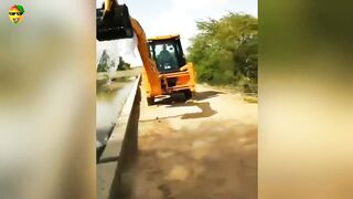 Jcb Funny Fails Compilation Video | क्रेन के हैवी ड्राइवर ???? Crane Operation Gone Wrong