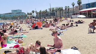 Beach Sant Sebastia ????????Barcelona beach walk