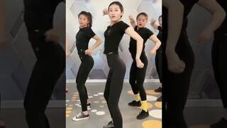 Kiat Juddai Homeworkout Aerobic Yoga Fitnesblender Musculos FitTuber YogawithAdriene ChloeTing Ce