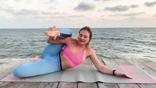 yoga and contortion stretching | splits medium and oversplit | yoga flexibility |Contortion twisting