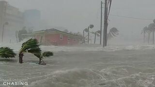 15ft Storm Surge Washes Away Homes in Ft. Myers Beach - Hurricane Ian